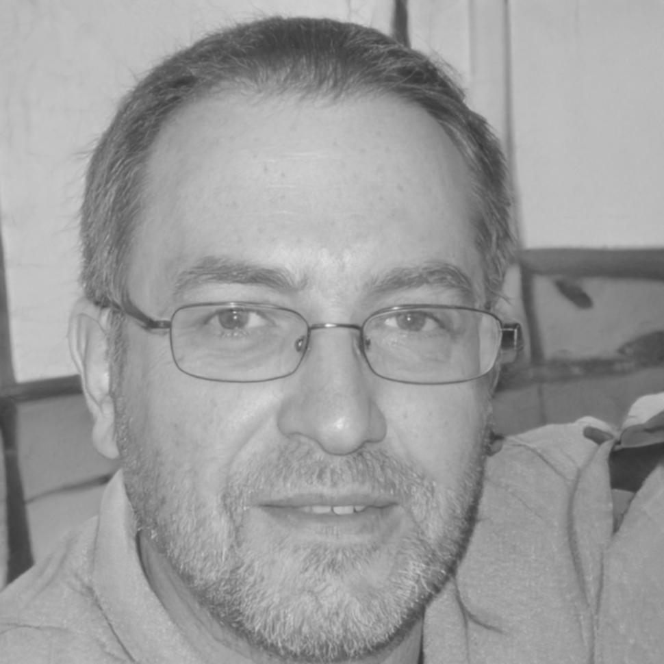 Portrait de Loïc Deveraux, consultant en positionnement marché